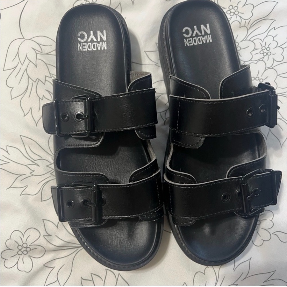 Steve Madden Black Sandals